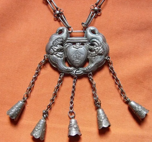The Zodiac in Everyday Objects: Two Thousand Years of Symbols You Could Hold