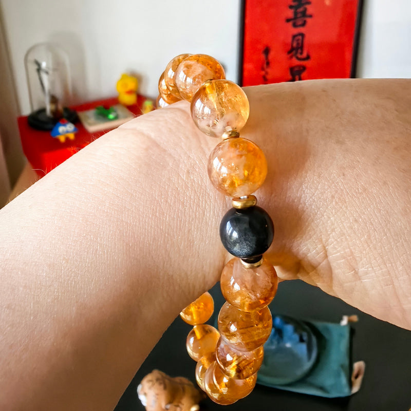 Earth Element Zodiac Bracelet · 五行土元素手串